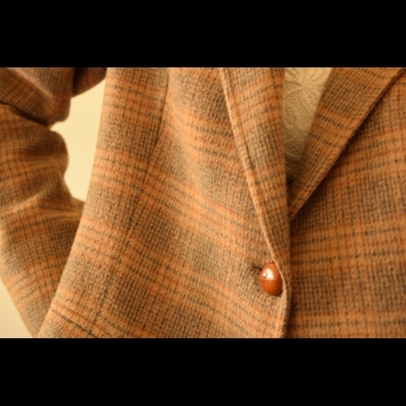 NORDSTROM LADY CAMBRIDGE BLAZER✨ - Picture 3 of 5